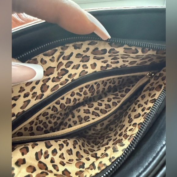 Stylish Brown and Black Crossbody Bag with adjustable straps - Picture 9 of 16